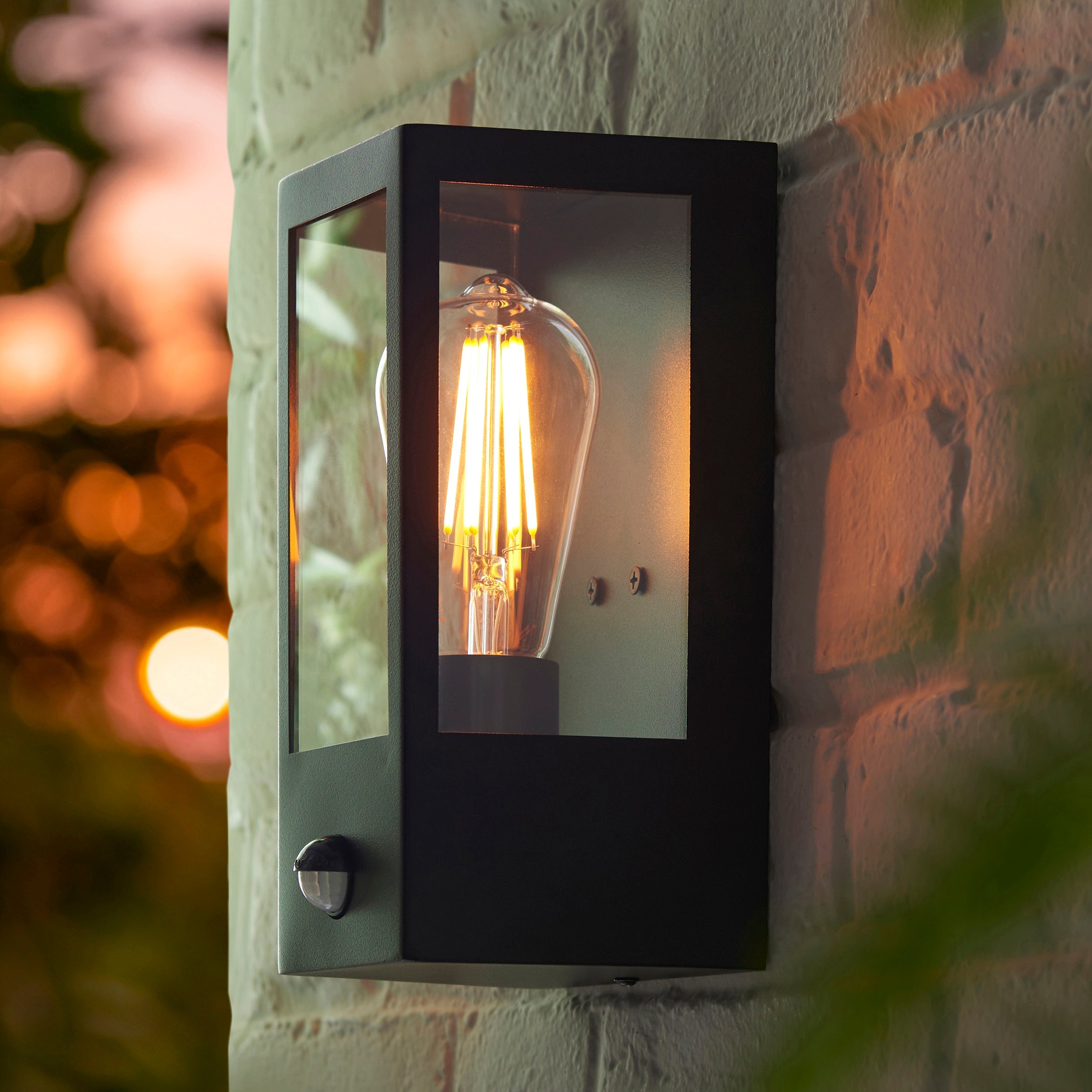 Huntington PIR Black Outdoor Wall Light
