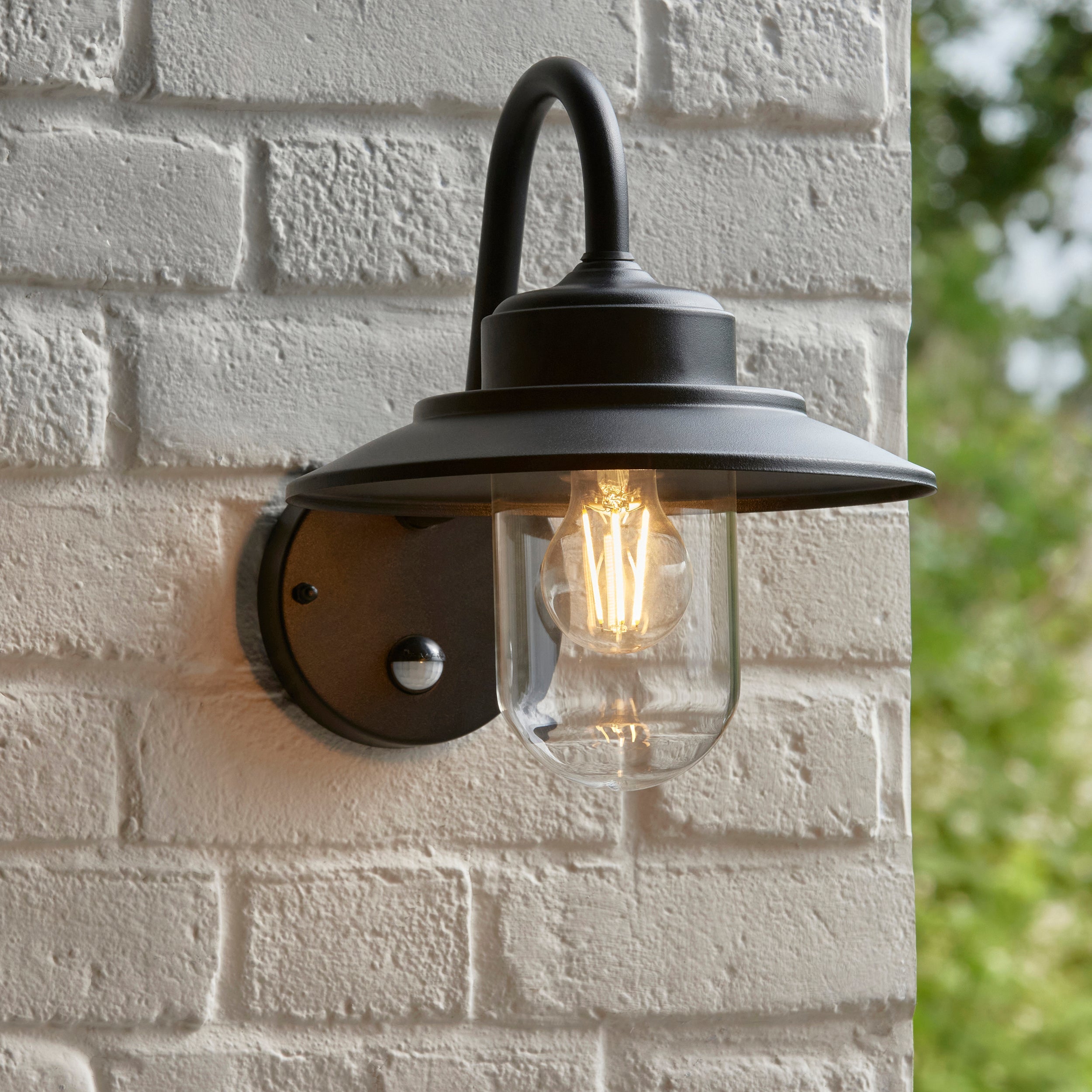 Thornton PIR Black Outdoor Wall Light - IP44