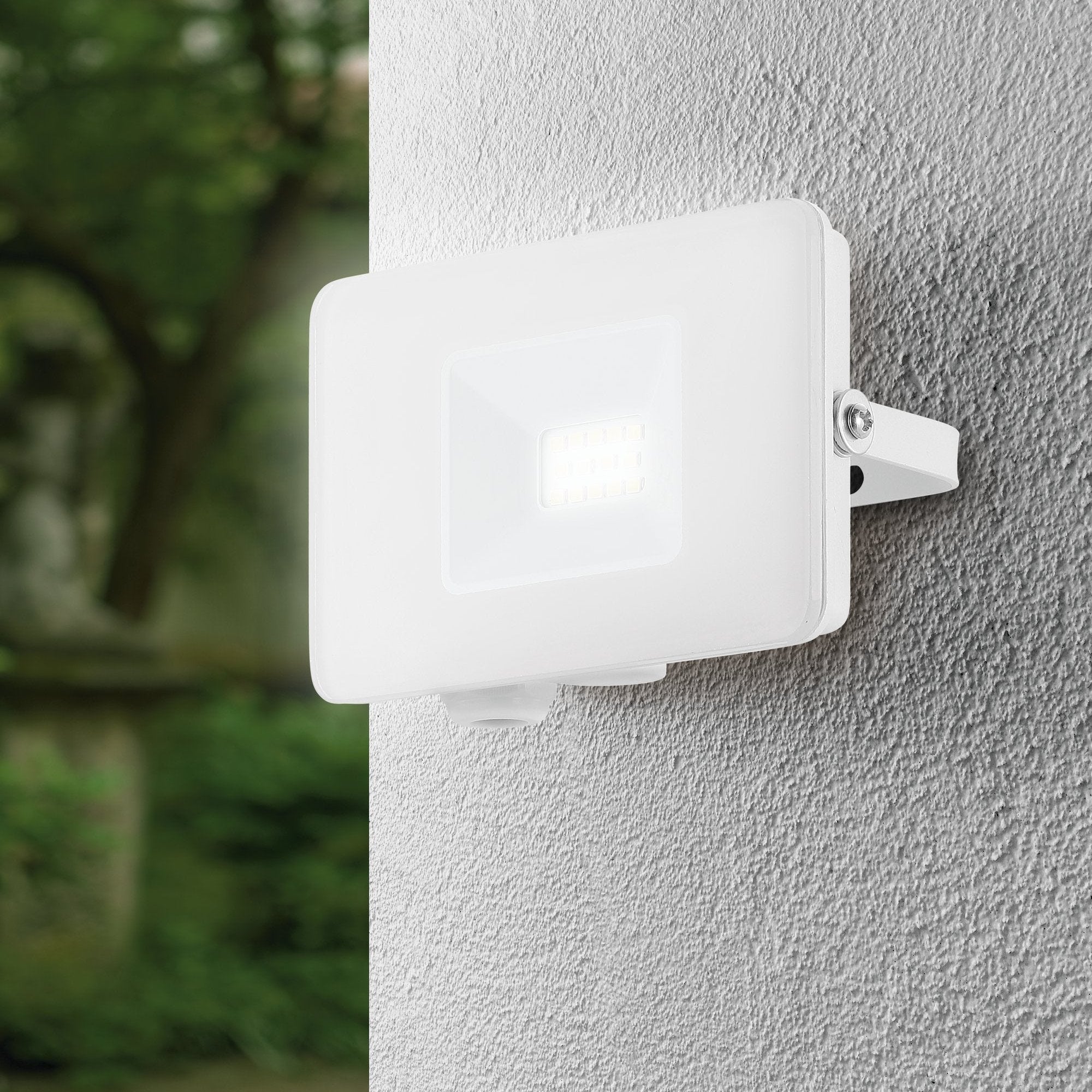 eglo faedo 3 white ip65 led outdoor flood light 10w