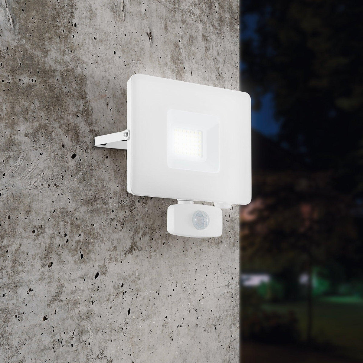 eglo faedo 3 ip44 white led pir outdoor flood light 31w