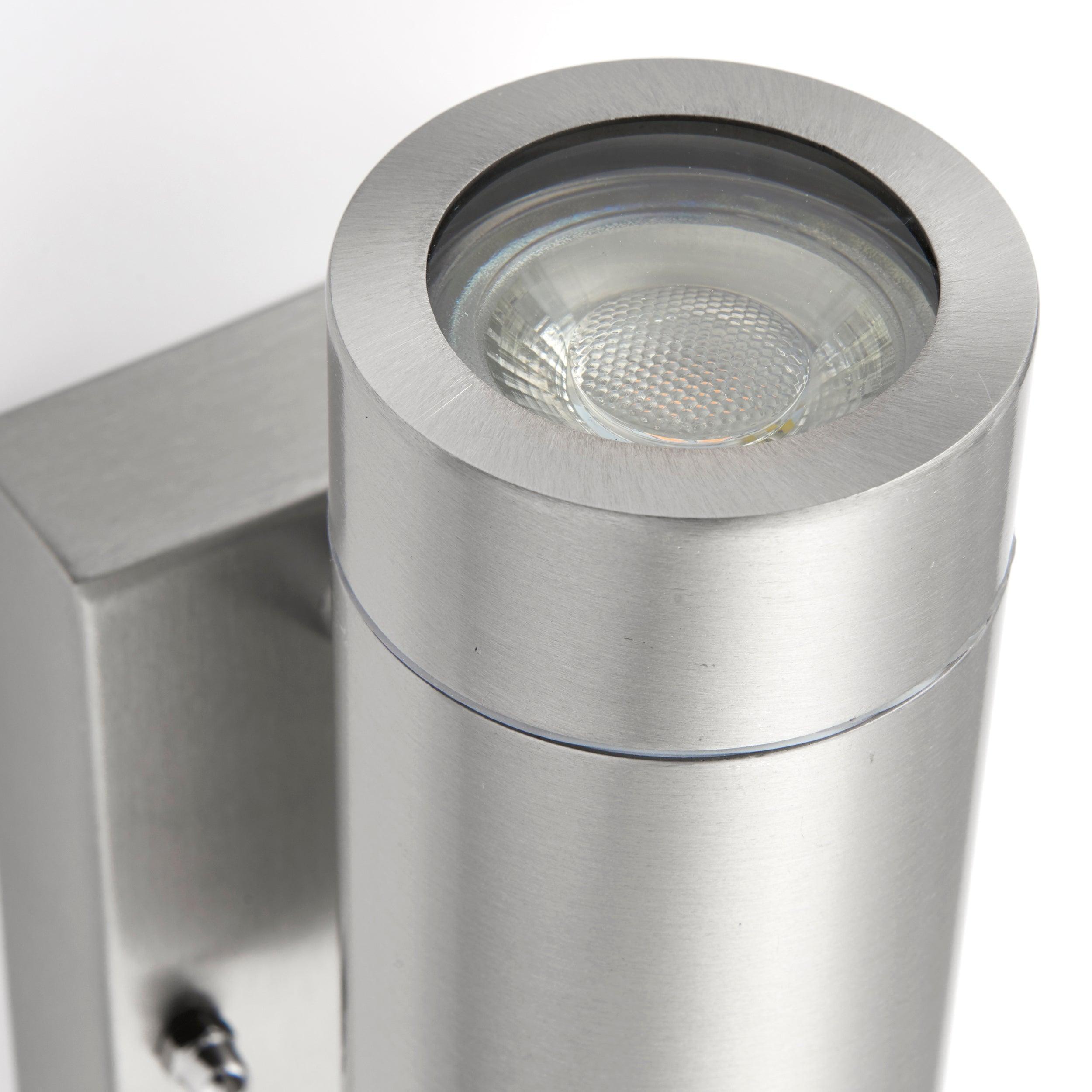 palin pir sensor up down outdoor wall light ip44 7w by saxby lighting, close up image 167