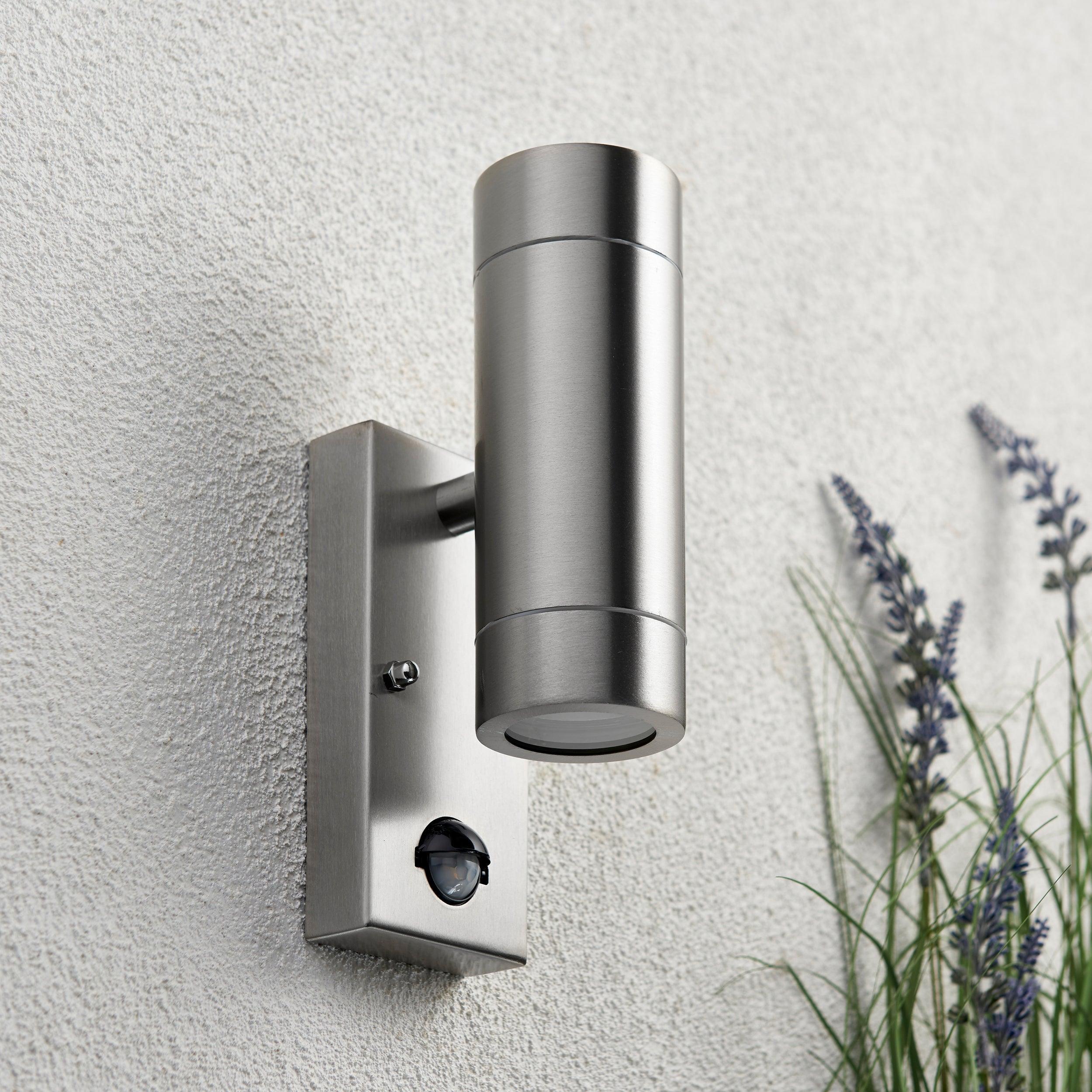 palin pir sensor up down outdoor wall light ip44 7w by saxby lighting, close up image 83