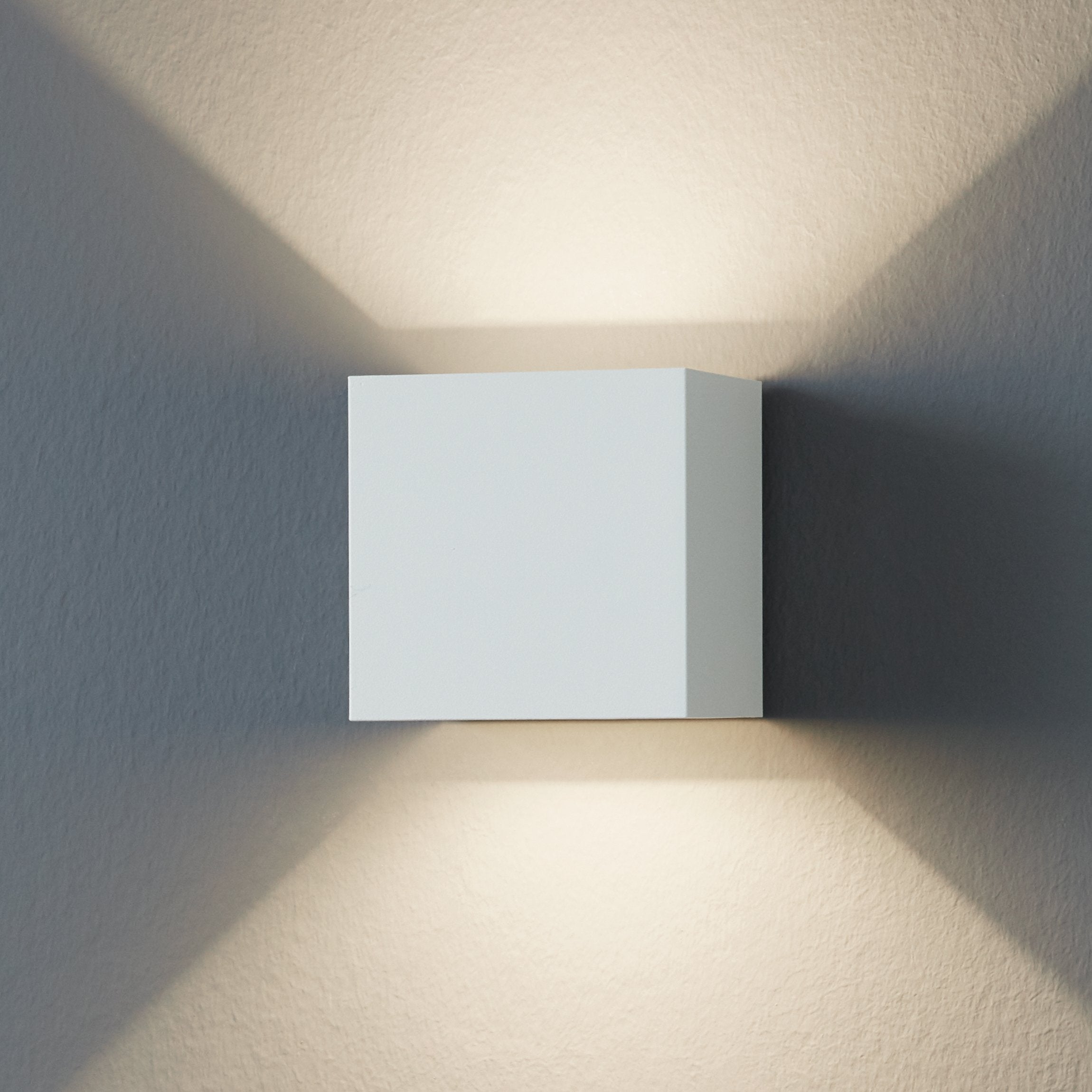 eglo calpino ip54 white square outdoor led wall light living room close up