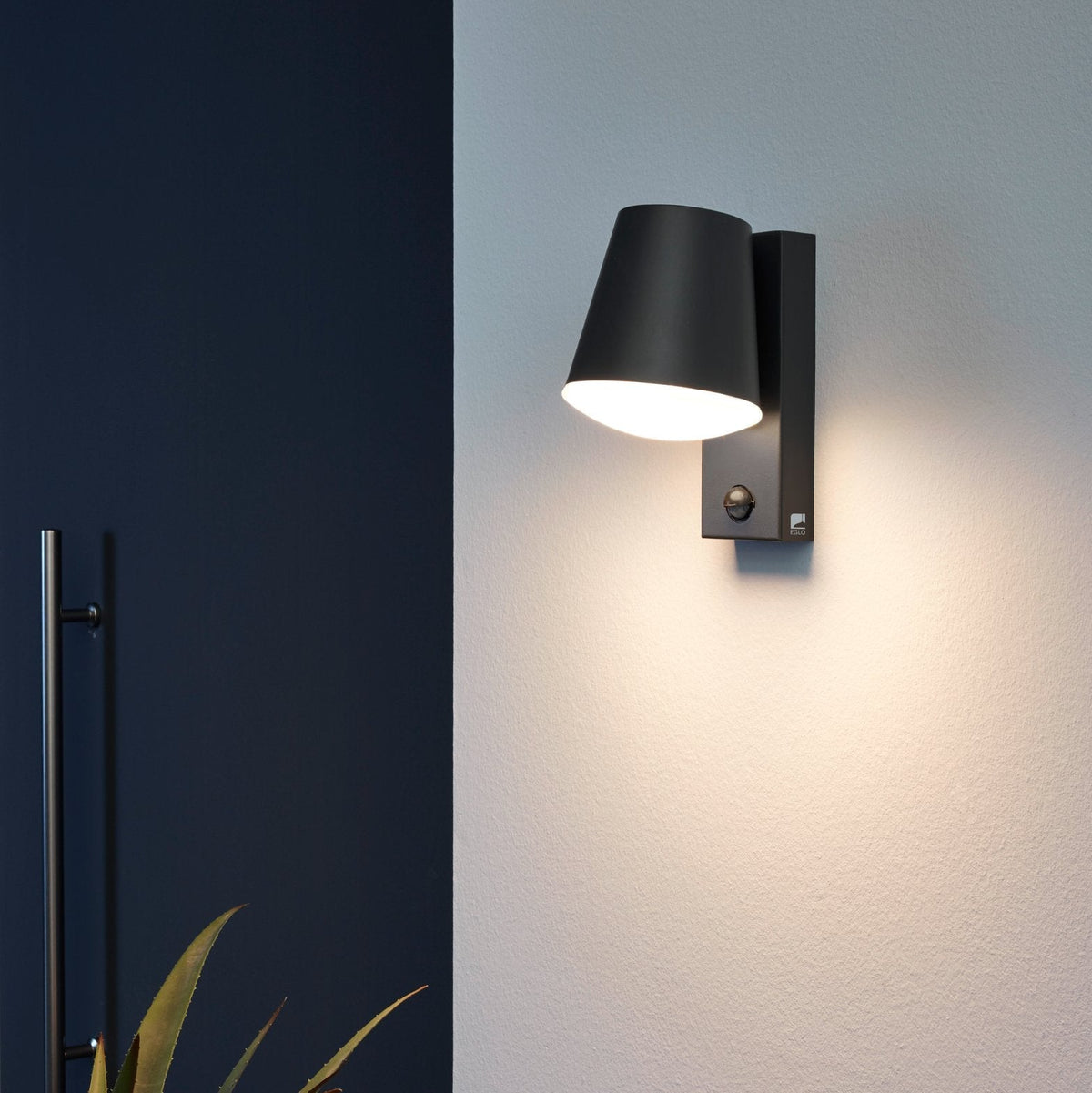eglo caldiero ip44 grey led outdoor pir wall light hallway lighting