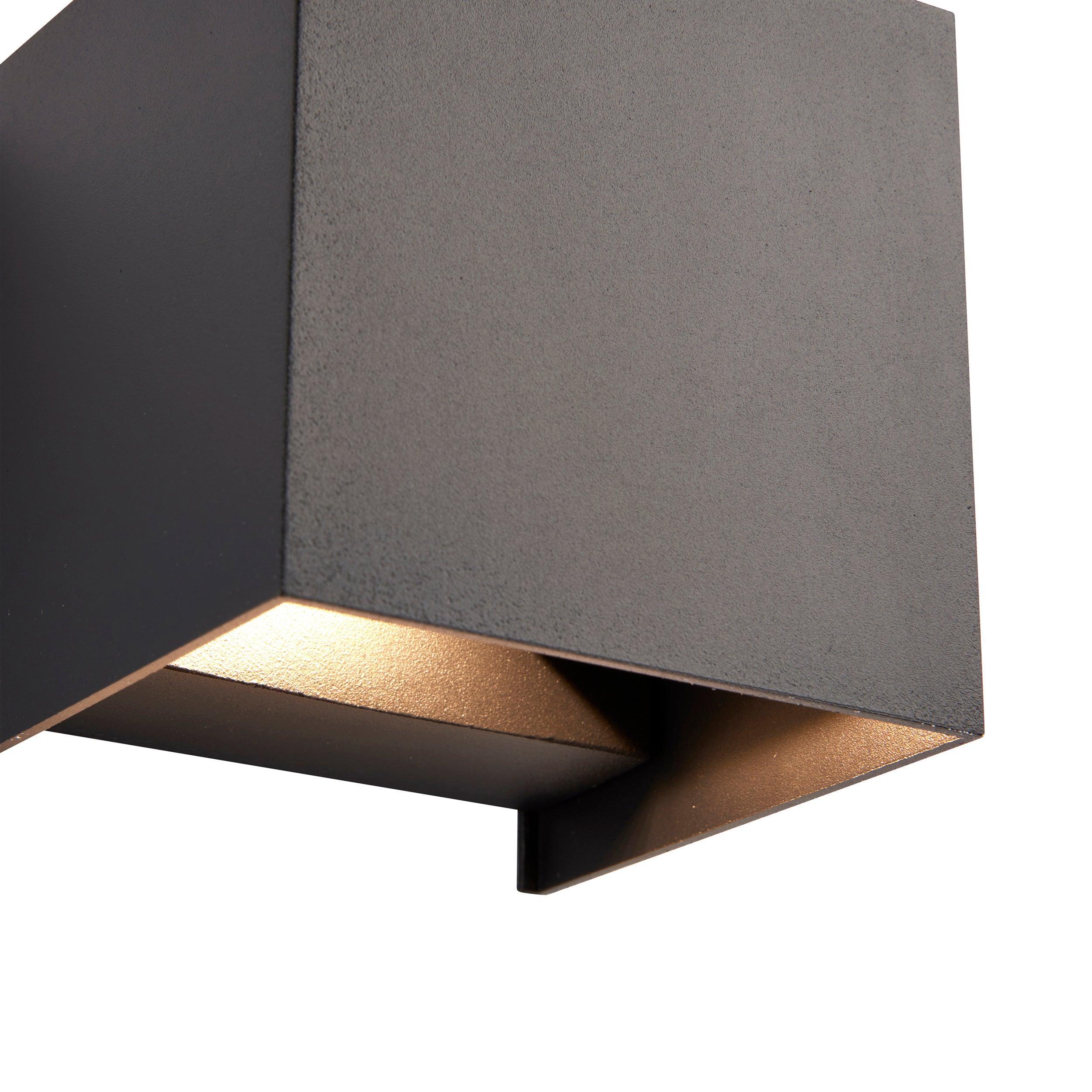 glover cct black outdoor wall light ip44 5 5w by saxby lighting, close up image 132