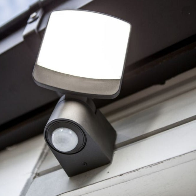 Lutec Sunshine Outdoor LED Black PIR Wall Light 7625701345 detail