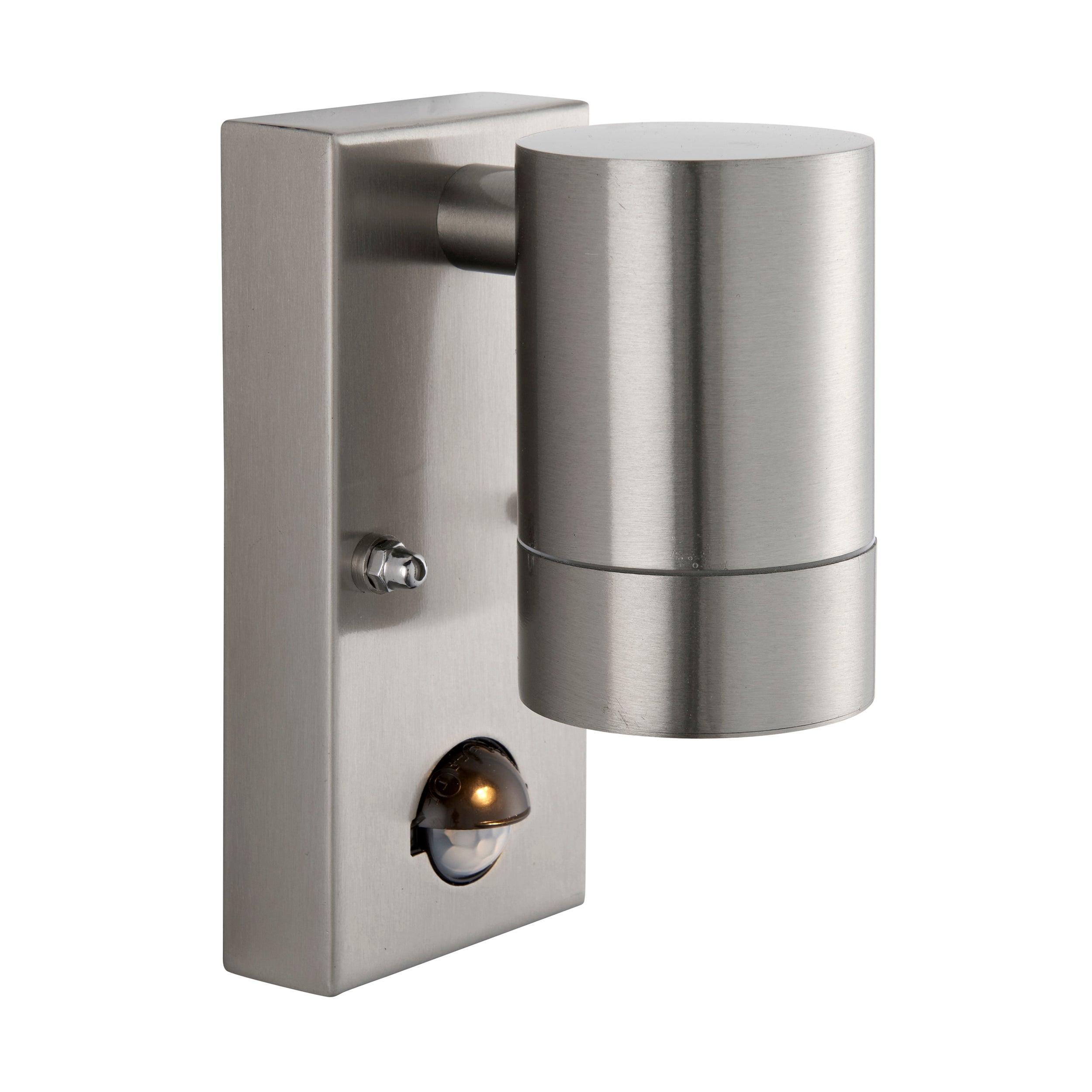 palin pir sensor marine grade outdoor wall light ip65 7w by saxby lighting, close up image 200