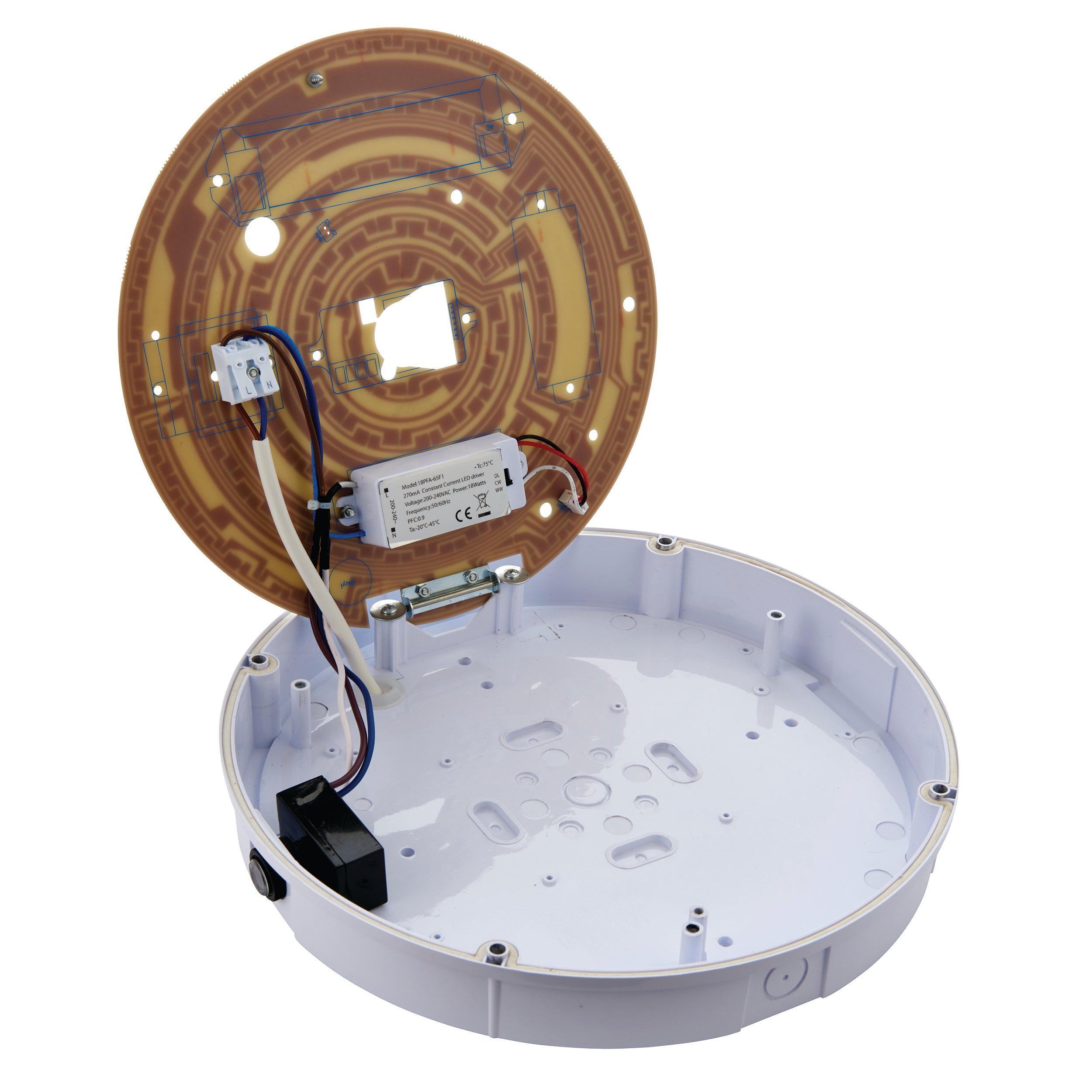 forca cct led bulkhead with daylight sensor ip65 18w by saxby lighting, close up image 99