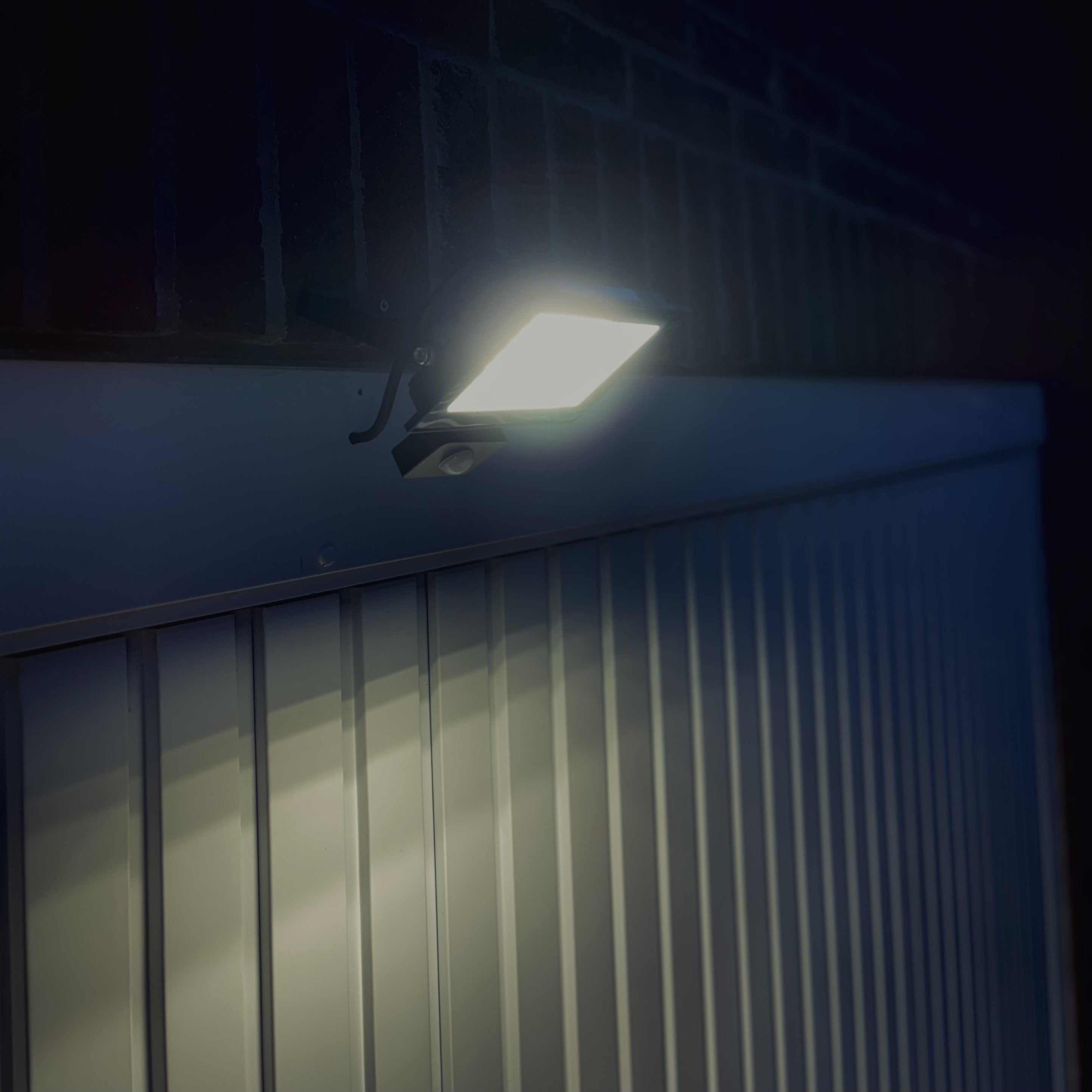 Lutec Halo 30W LED PIR Outdoor Floodlight – Black (IP44)