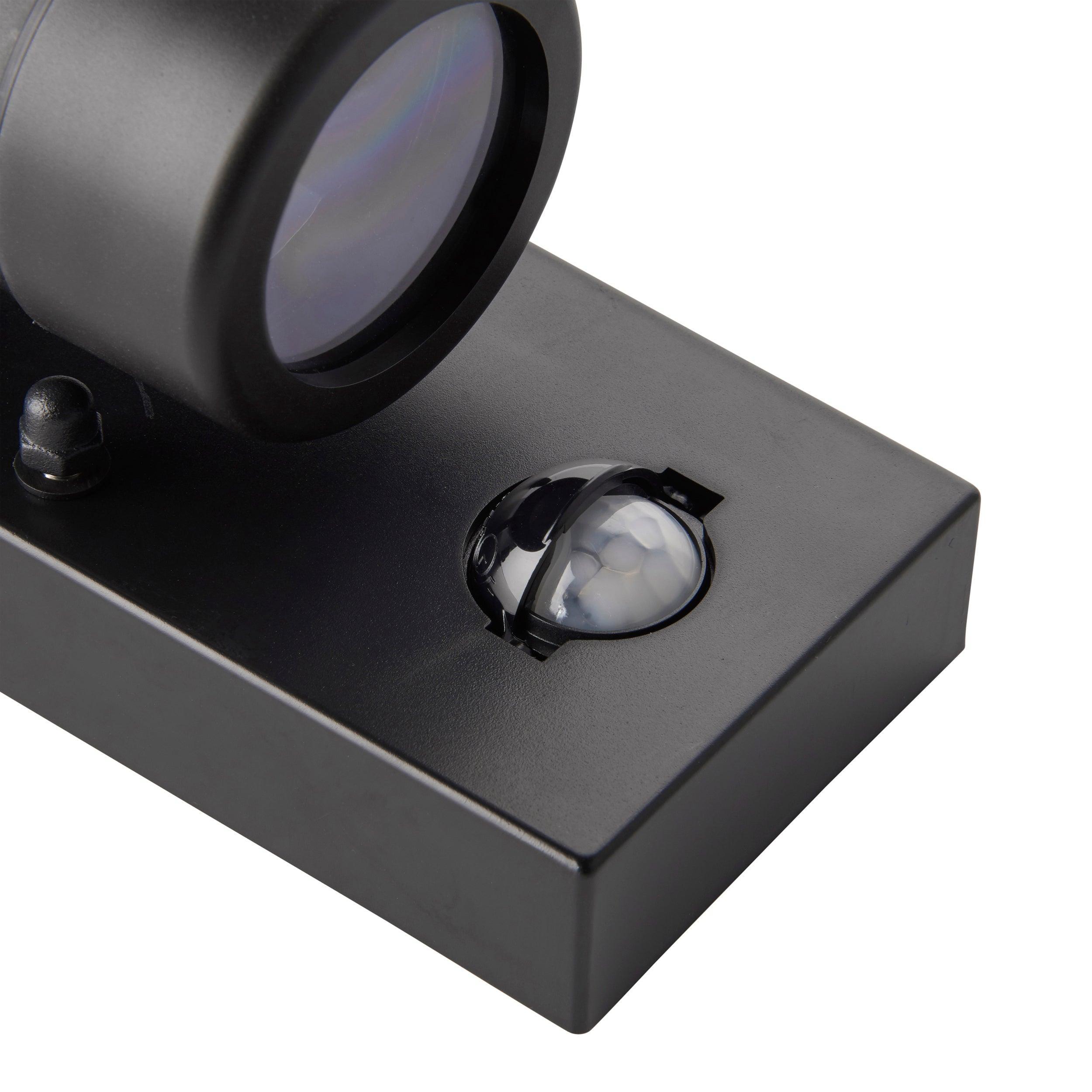 icarus pir 2 light black outdoor wall light ip44 7w by saxby lighting, close up image 206