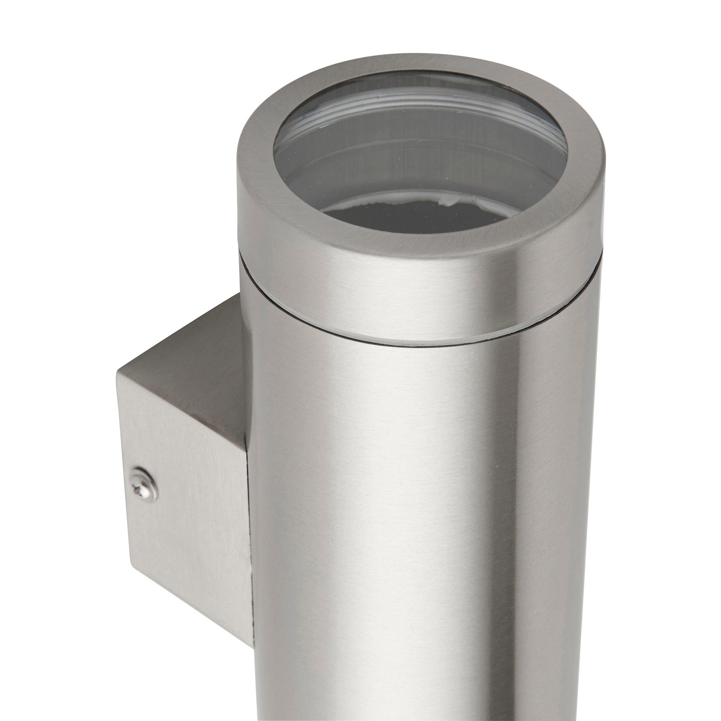 palin stainless steel xl outdoor wall light ip44 7w by saxby lighting, close up image 91