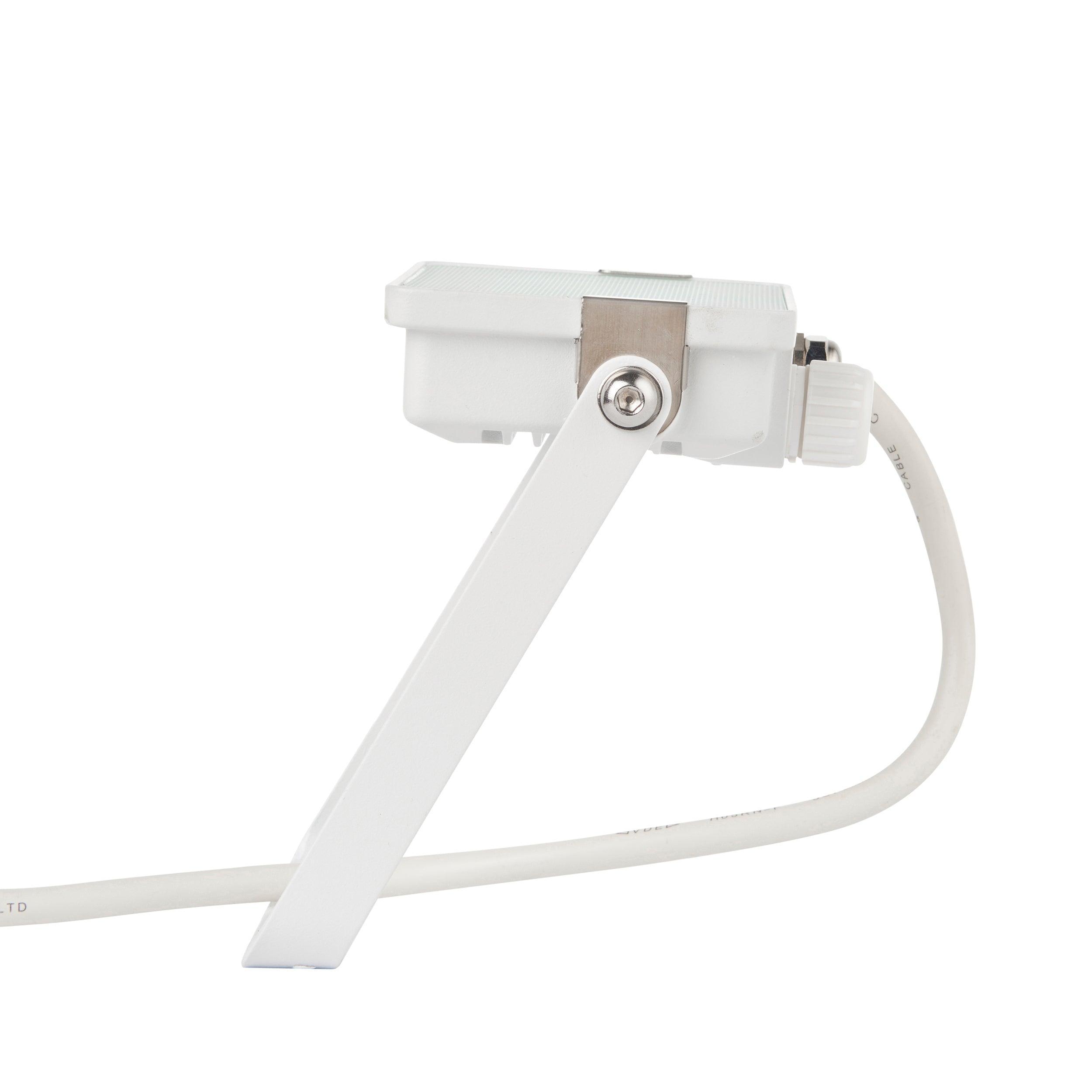 salde ip65 white led flood light 10w cool white saxby lighting, close up LED Lamp Image 25