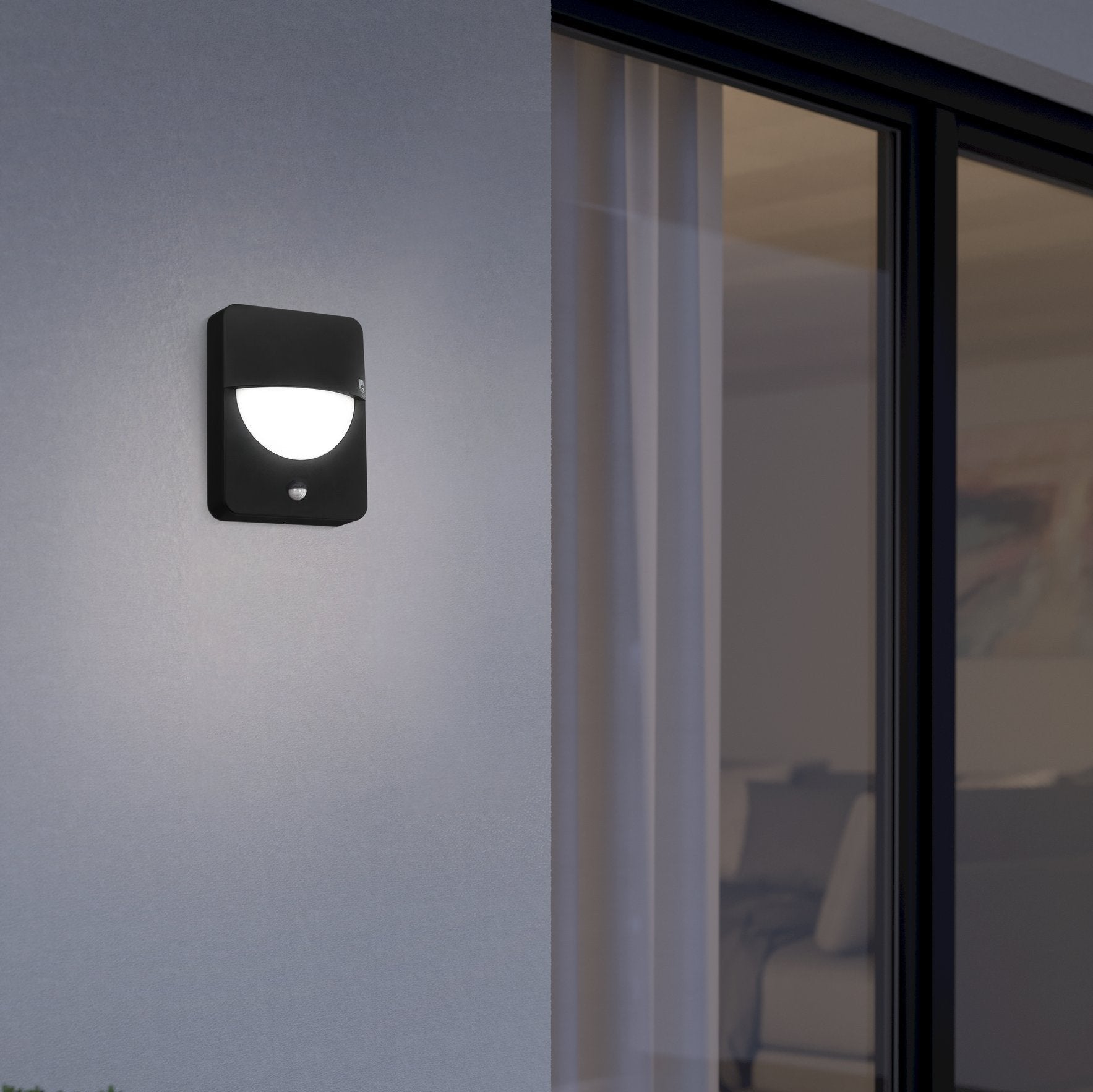 eglo salvanesco black pir outdoor wall light ip44