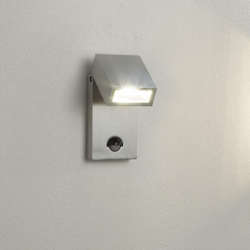 Metro LED Outdoor Aluminium Down Wall Light - PIR